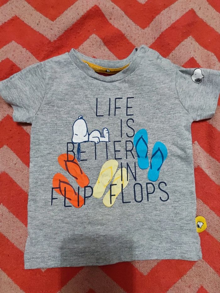 T-shirt Snoopy life is better in flip flop T.3 mois