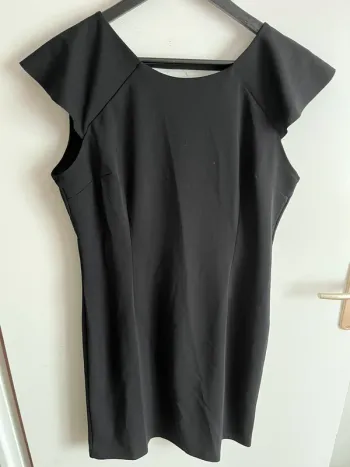 Robe noire Callisto t.xl
