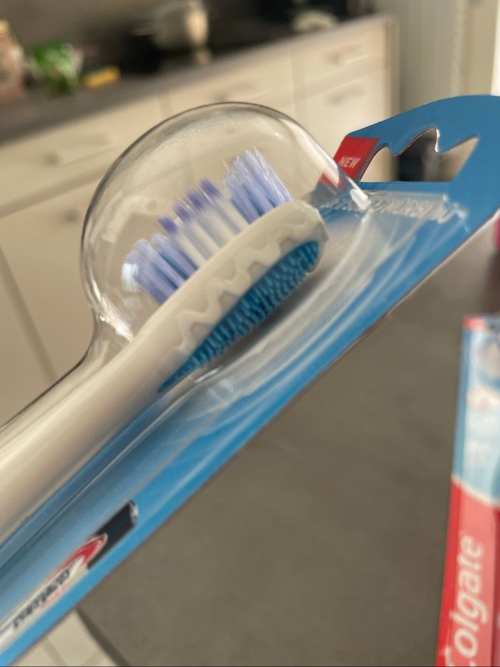 Brosse à dents électrique avec gratte langue - photo numéro 6