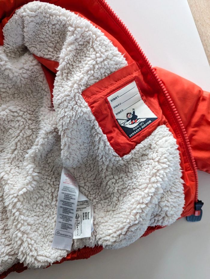 Doudoune rouge chaude à capuche – Taille 2-3 ans /98 cm – Très bon état - photo numéro 6