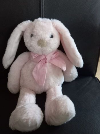 Lapin rose tout doux neuf