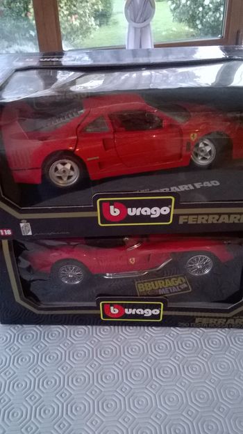lot de deux ferrari métal bburago