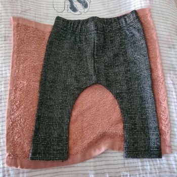 Pantalon legging bebe  taille 56 gris