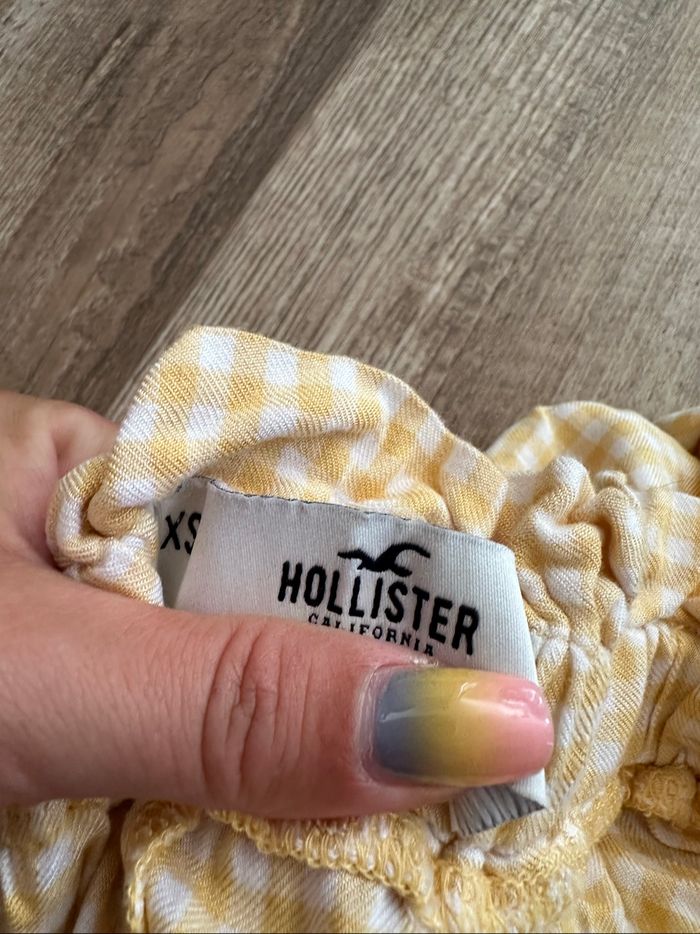 - Short Hollister - Taille XS / 34 - Très Bon état - photo numéro 3