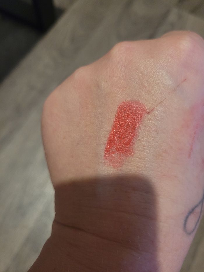 Rouge à lévres mat crémeux rose Folly Fire💕 - photo numéro 5