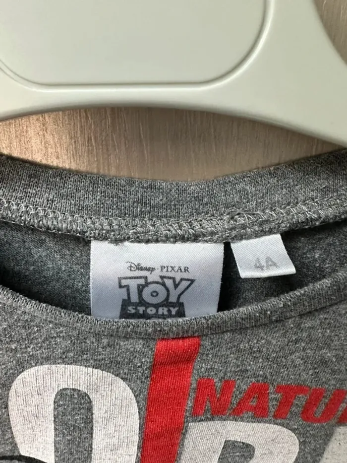 T-shirt gris et rouge manche longue disney toy story 4 ans - photo numéro 4