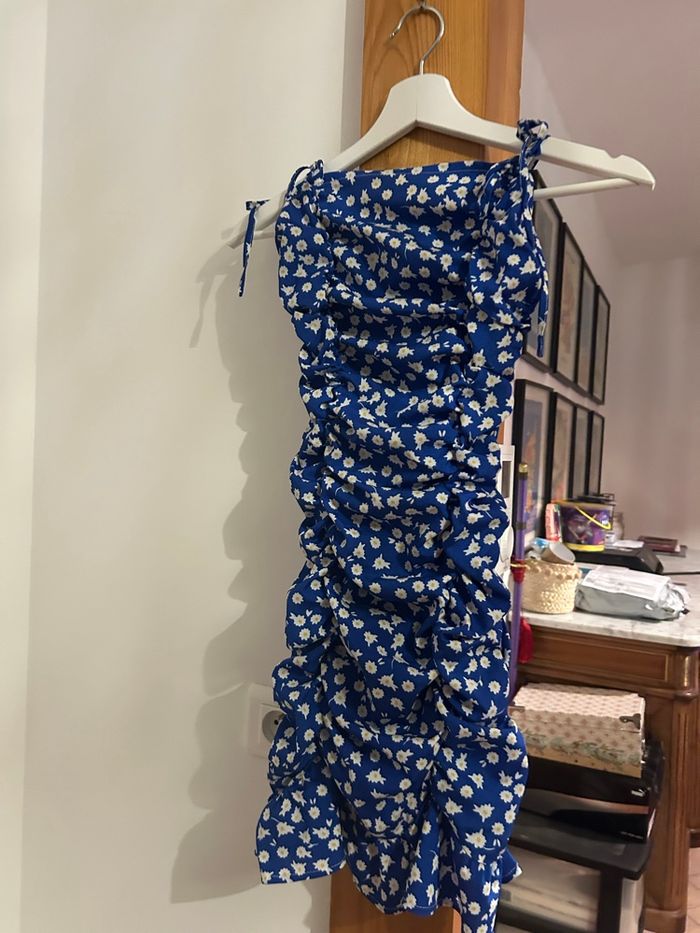 Robe bleu à fleur