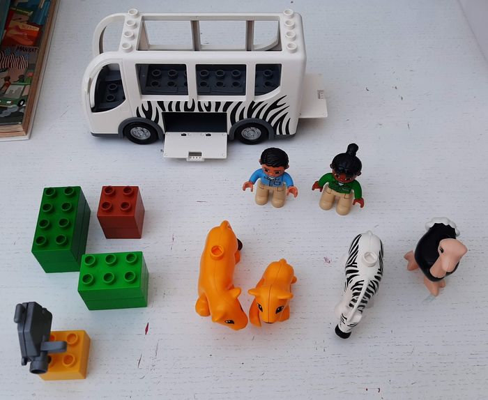Lego Duplo Safari Bus et figurines - photo numéro 2
