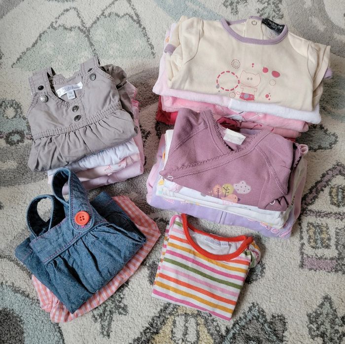 Lot 19 pièces bébé fille 0/1 mois 🩷