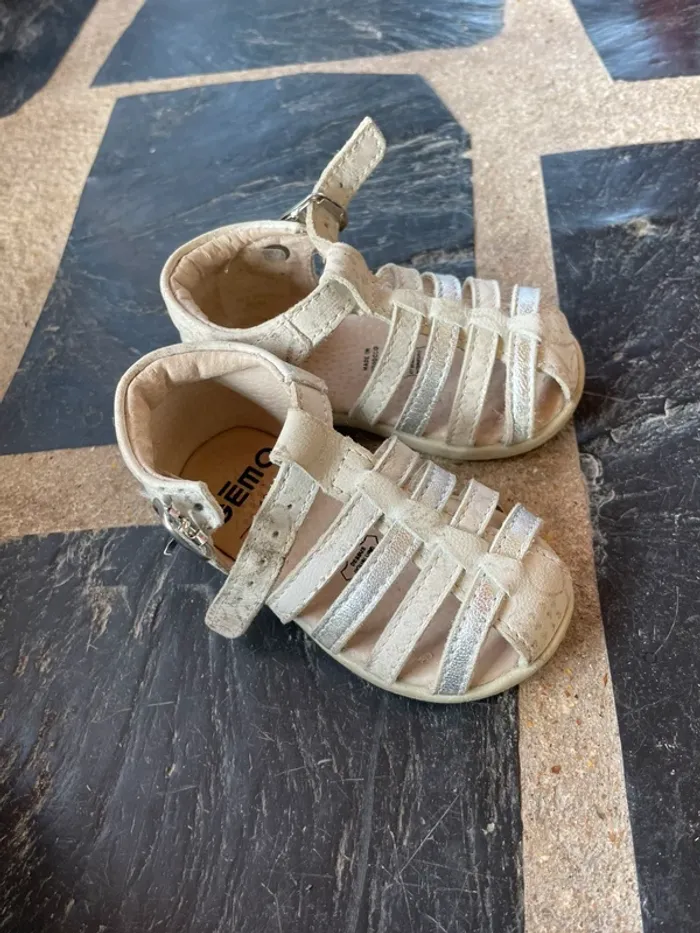 Nu pied taille 18
