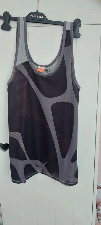Débardeur Puma taille 38