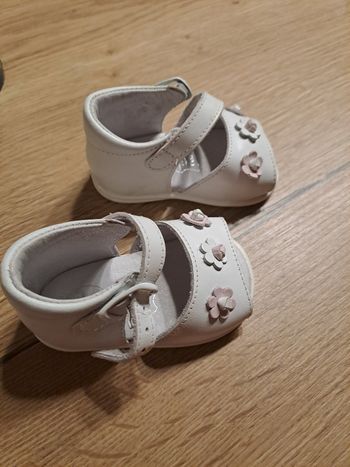 Chaussures en cuir premiers pas