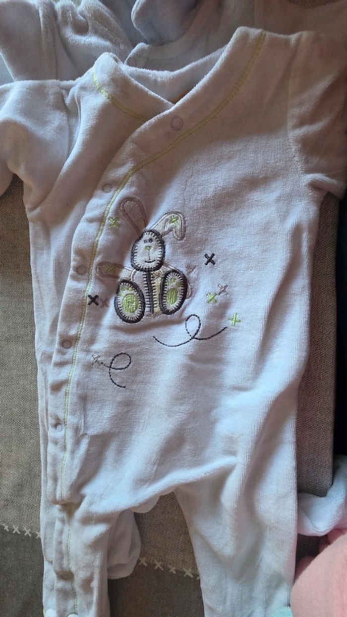 Lot 5 pyjamas 6 mois - photo numéro 5