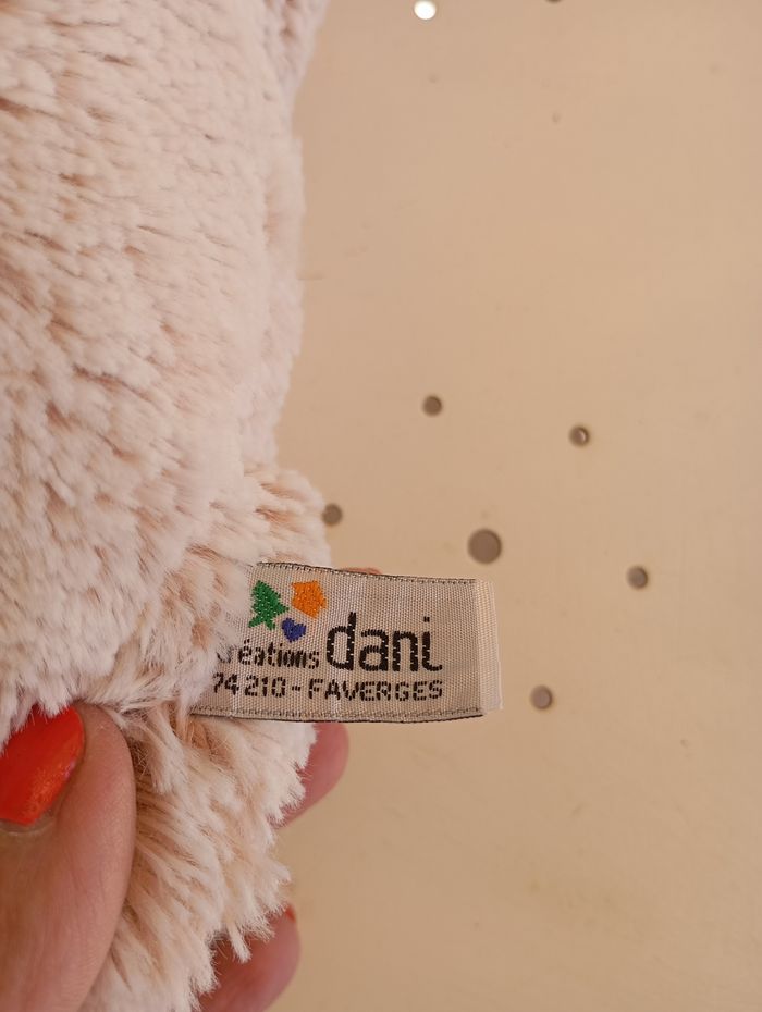 Peluche range pyjama/coussin lapin - photo numéro 6