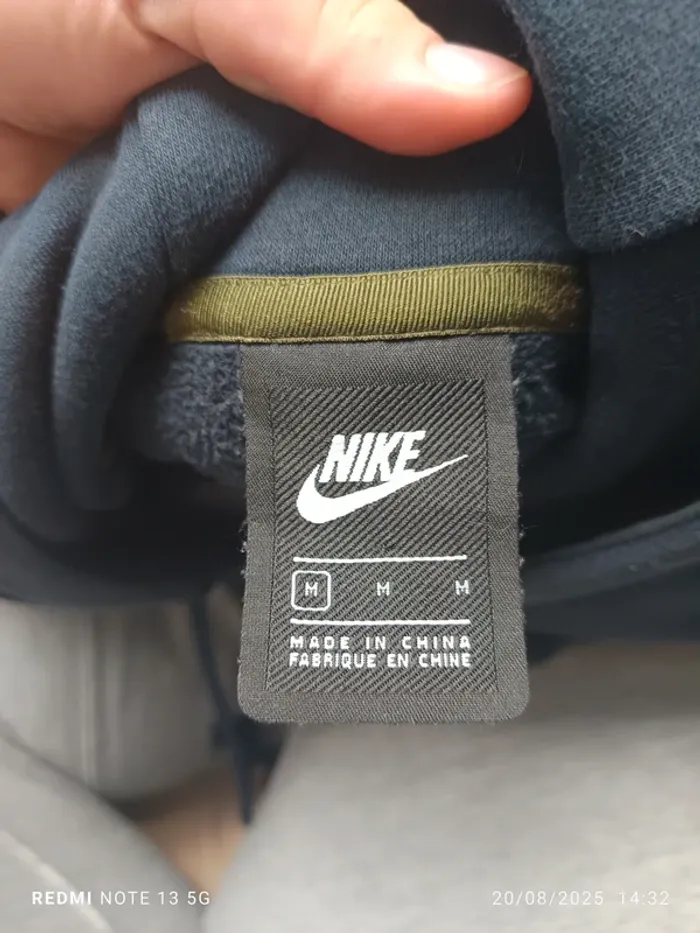 Magnifique pull Nike bleu marine taille M - photo numéro 5