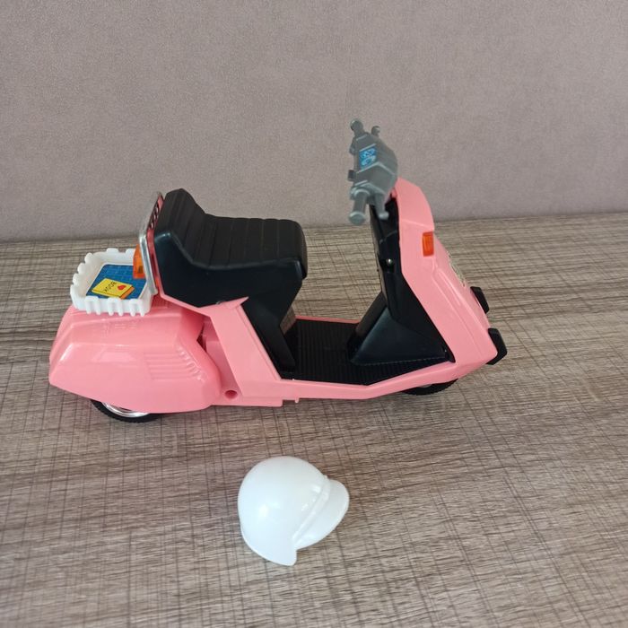 Scooter électrique  pour barbie vintage charmy rider