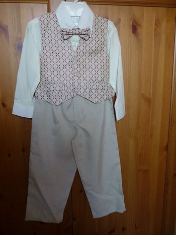 Ensemble beige 4 Pièces 4 ans