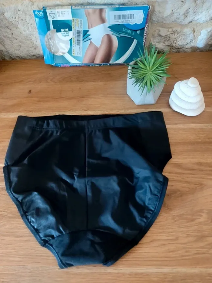 Lot de 2 sloggi neufs - photo numéro 2