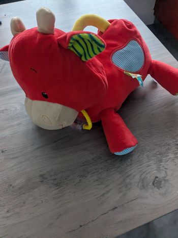 Peluche vache d'éveil