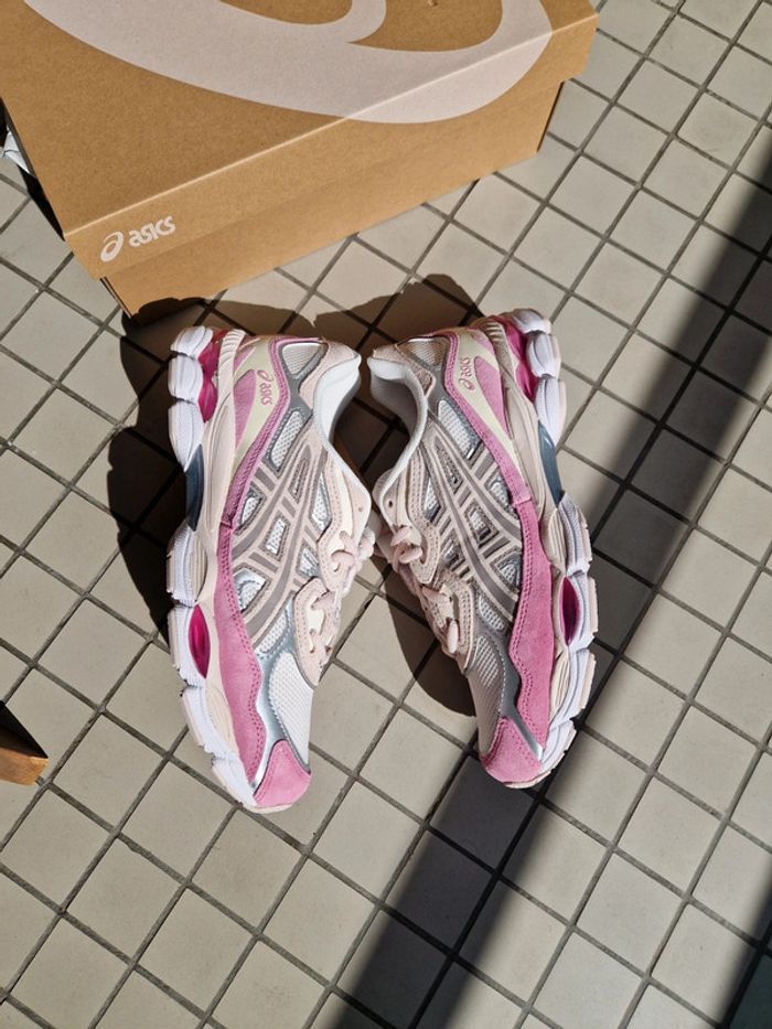 Asics Gel NYC - Strawberries Cream 42 - photo numéro 4