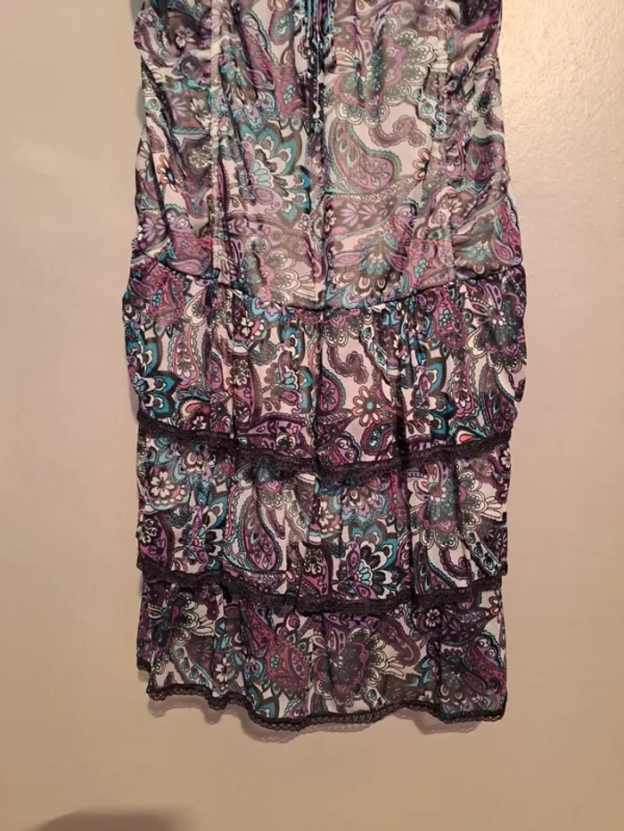 Robe été ton bleu/violet avec volants - Marque No Excuse - Taille 42/44 - État neuf. - photo numéro 7