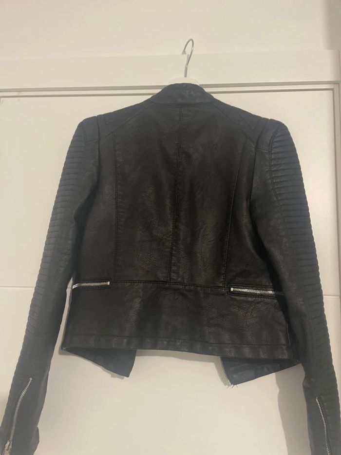 Veste noire imitation cuir - photo numéro 3
