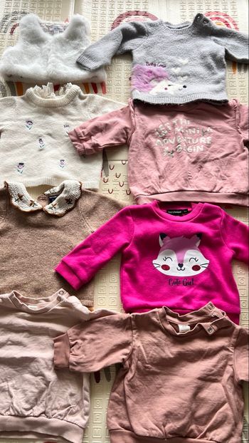 👶 Lot de 7 pulls + 1 gilet sans manches (doudou)