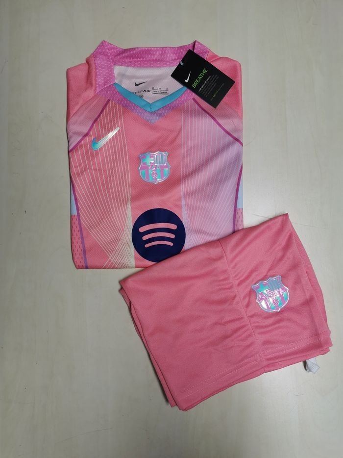 Ensemble FC Barcelone Concept Rose 10 ans - photo numéro 1