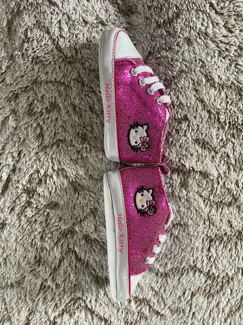 Basket chaussures bébé filles paillettes hello kitty