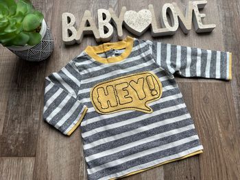 - Haut ML     - 6 mois - Très bon état