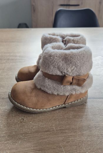 Bottines fourrées T.23 