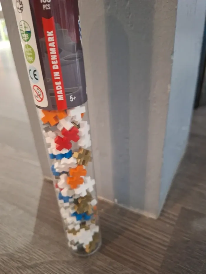 Tube Plus Plus Astraonaute 100 pcs - Neuf - Prix non négociable - photo numéro 3