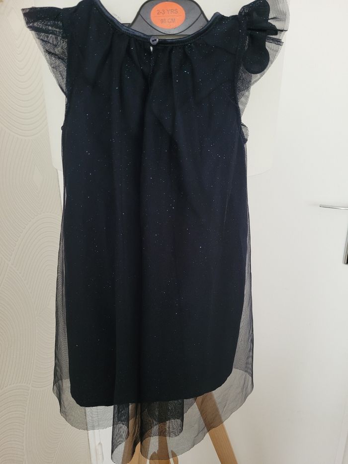 Robe en tulle pailletée 2/3ans - photo numéro 2