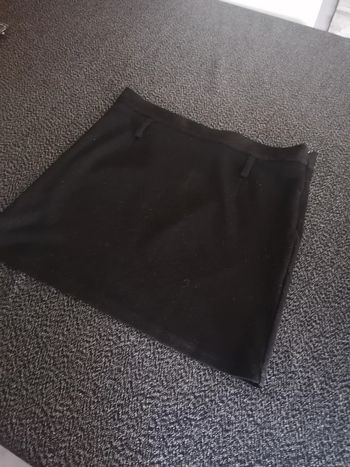 Jupe noire Jennyfer taille38 #Vêtements_femmes_krocaro