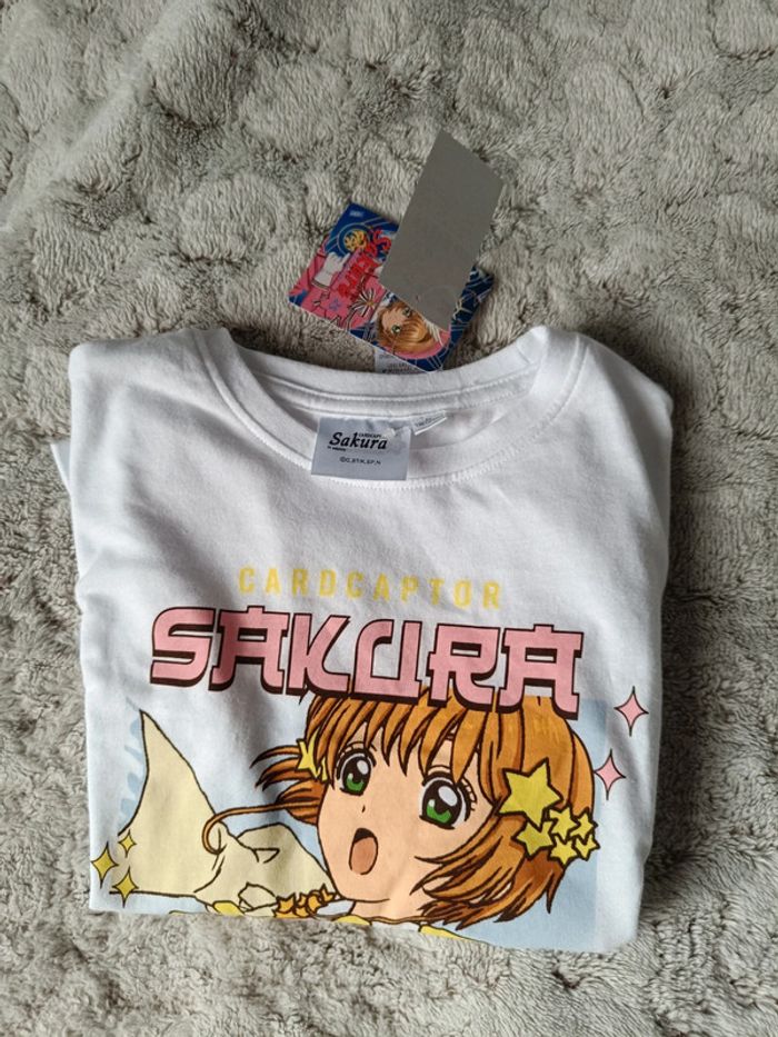 Tee-shirt manches longues Sakura 8ans neuf