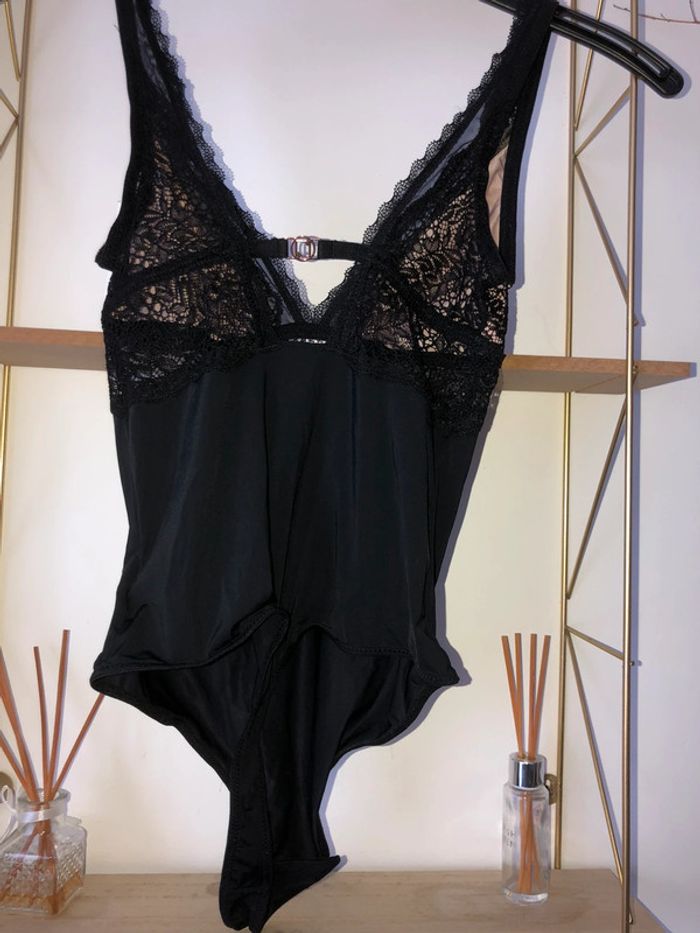 🌻Bodie dentelle Lipsy lingerie🌻 - photo numéro 3