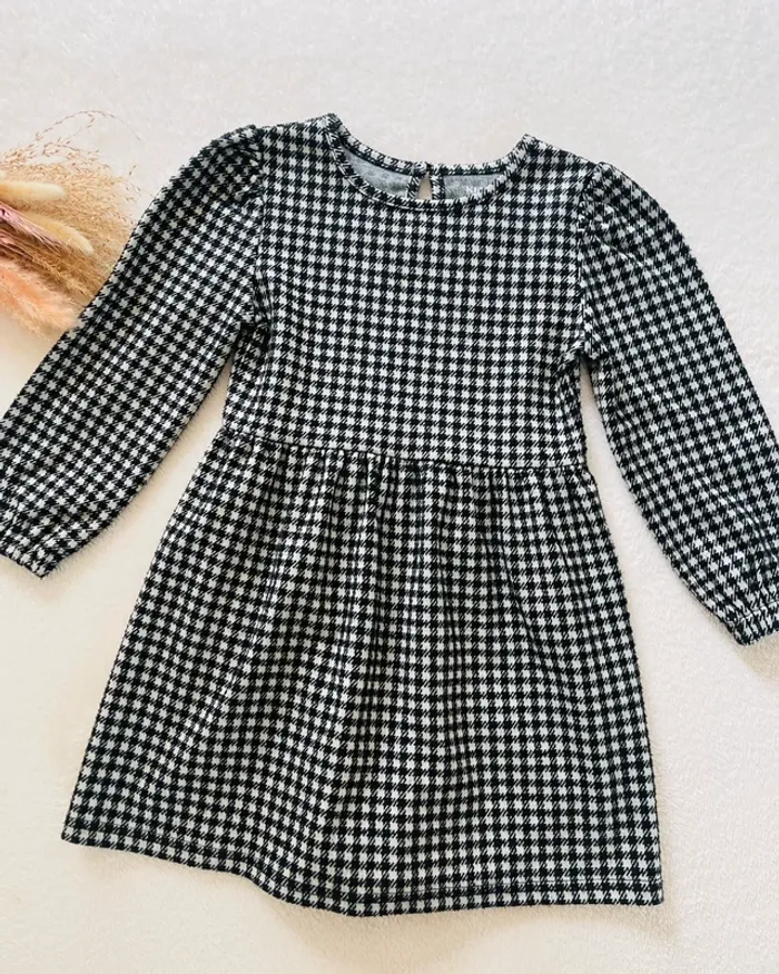 Robe vichy noire et blanche 4 ans - Kiabi - photo numéro 2