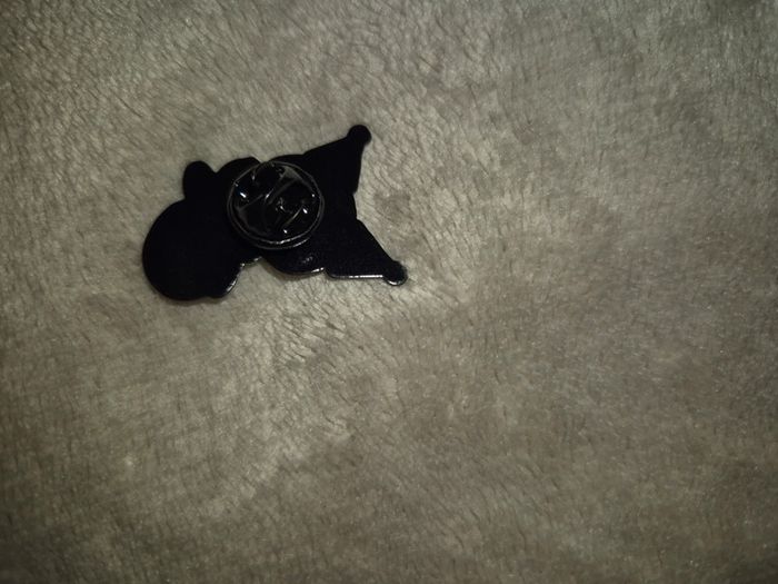 Broche kuromi hello kitty - photo numéro 2