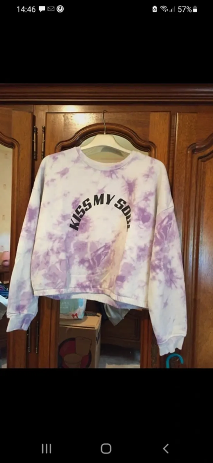 Sweat court tie and dye