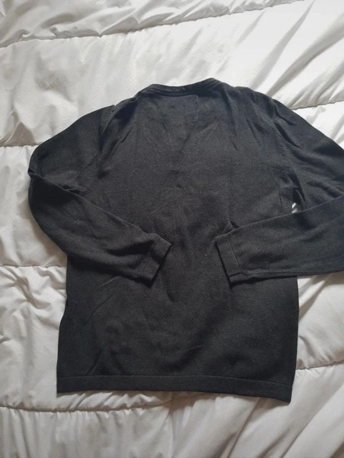 Pull . homme.  gris . Celio. 38/40 - photo numéro 3