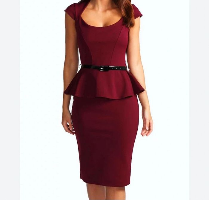 Robe rouge bordeaux