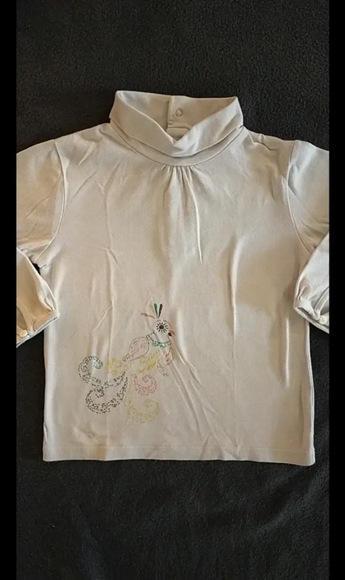 T-shirt col roulé manches longues 4 ans