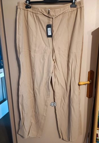Pantacourt beige crème femme taille 48 neuf avec étiquette