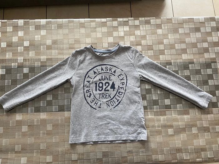 T shirt manches longues lupilu taille 110-116 4-6 ans