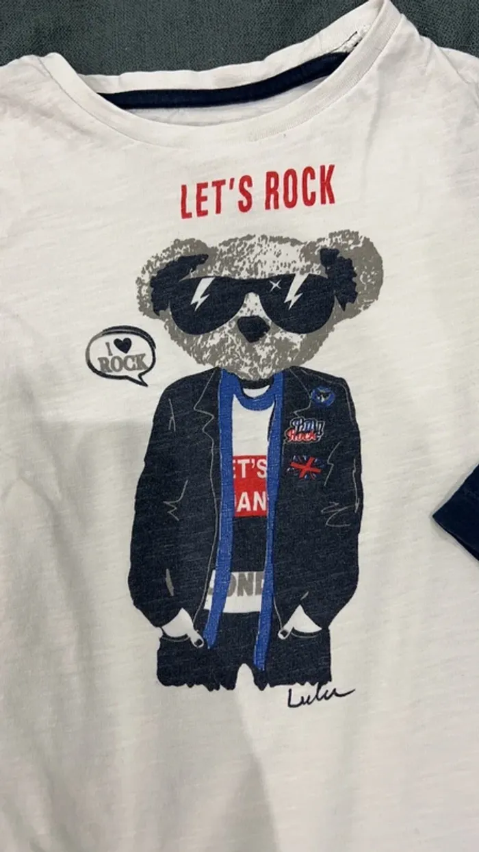 T-shirt taille 5ans - photo numéro 2