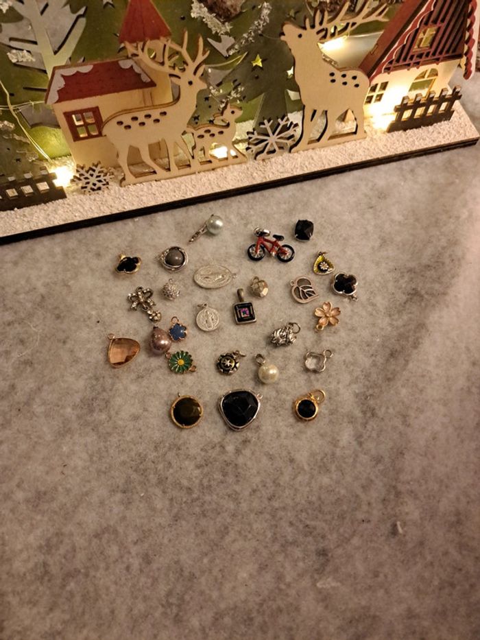 Lot de pendentifs diverses multicolore - photo numéro 2