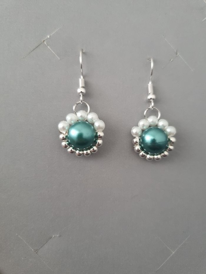 boucles d'oreilles perles, bijou chic fait main - photo numéro 1