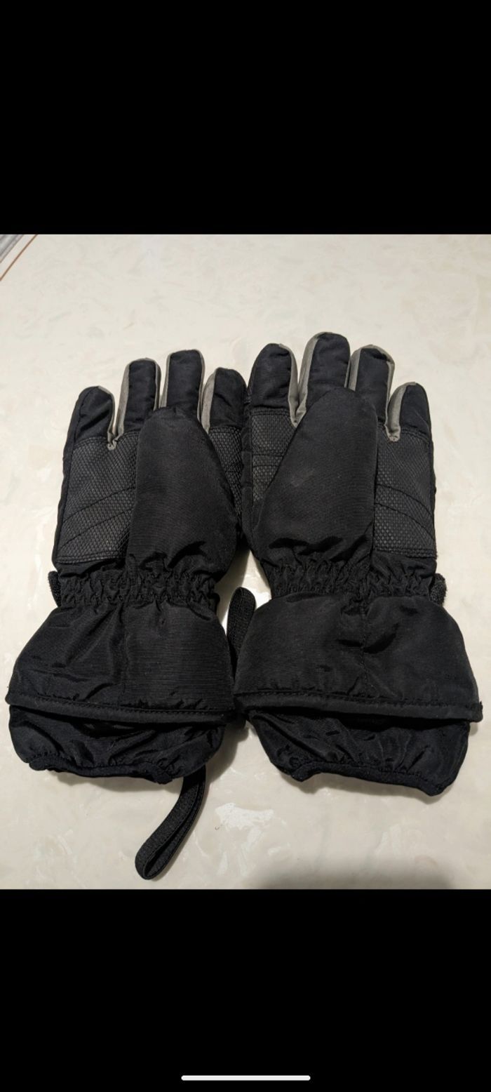 Paire de gants de Ski . Taille 14/16 ans - photo numéro 8