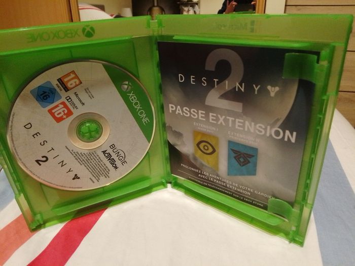 Lot de 2 jeux Xbox one Destiny 1 et 2. - photo numéro 1