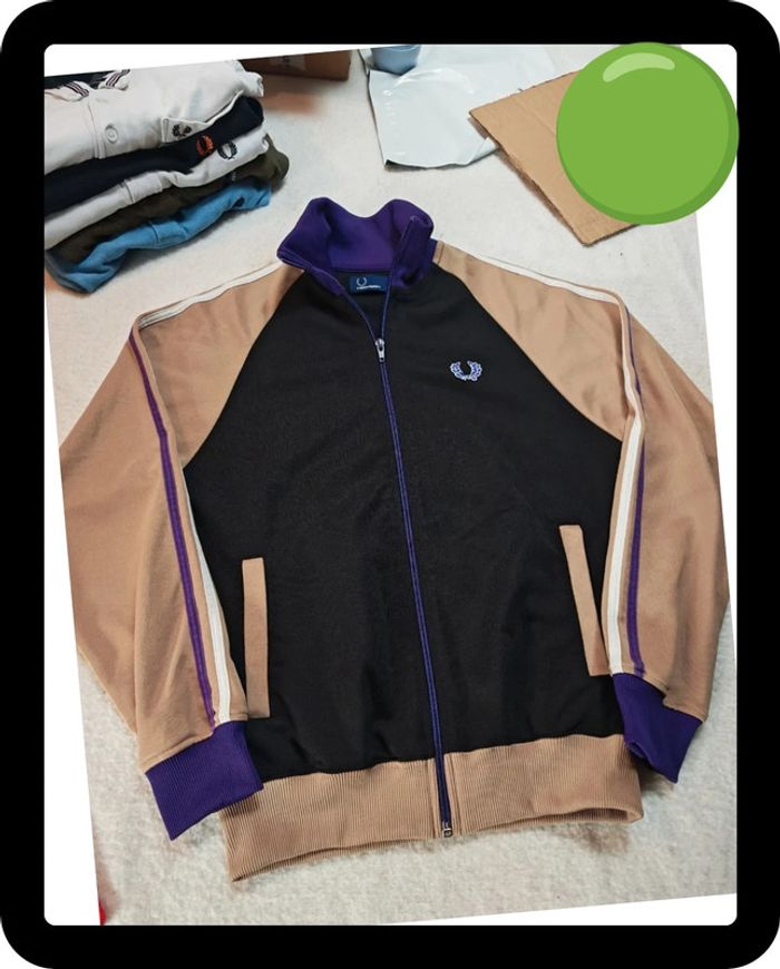 Veste de Survêtement Fred Perry Iconique - Noir / Beige / Violet - Taille XS - État Impeccable !